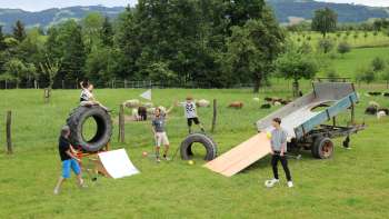 Golferei im XXL Format auf der Straussenfarm Golferei im XXL Format auf der Straussenfarm
