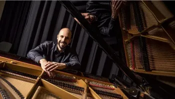 Claude Diallo solo am Flügel - Jazz